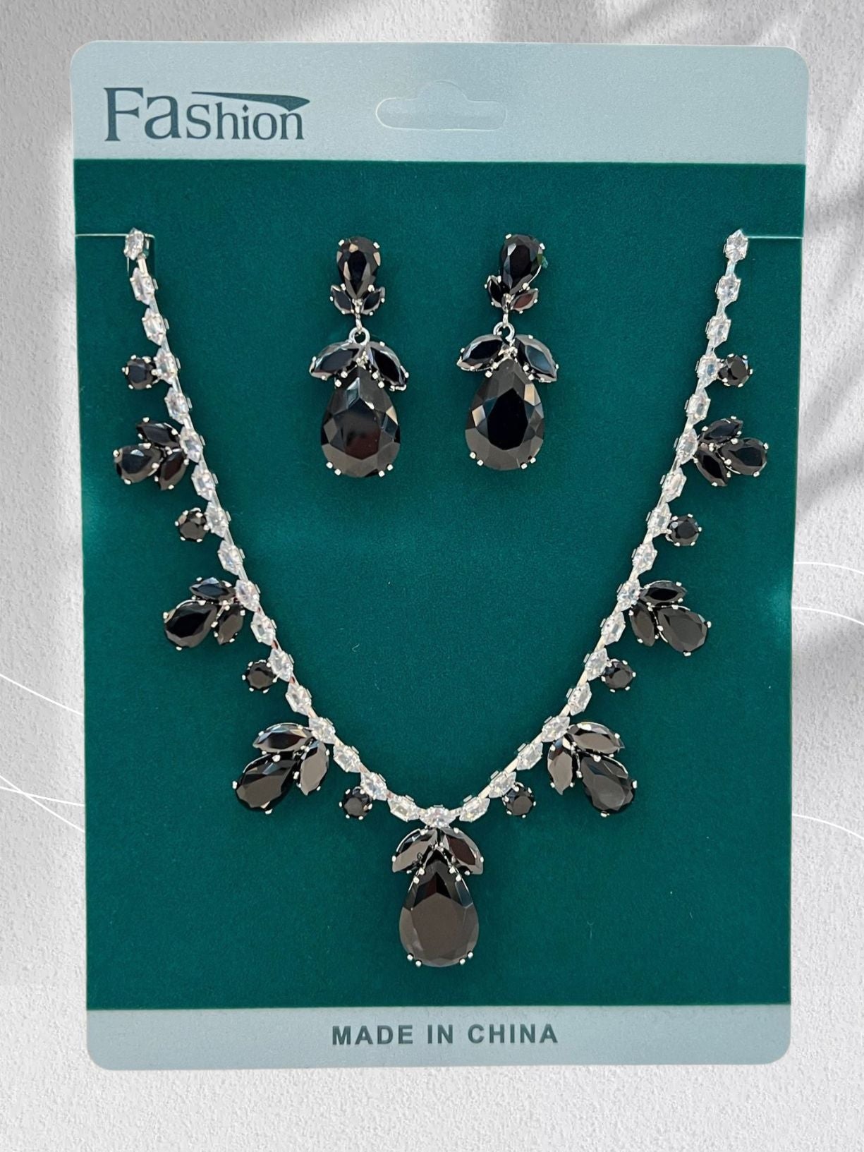 Women's Drops Leaves Suite High Sense Formal Jewelry Set