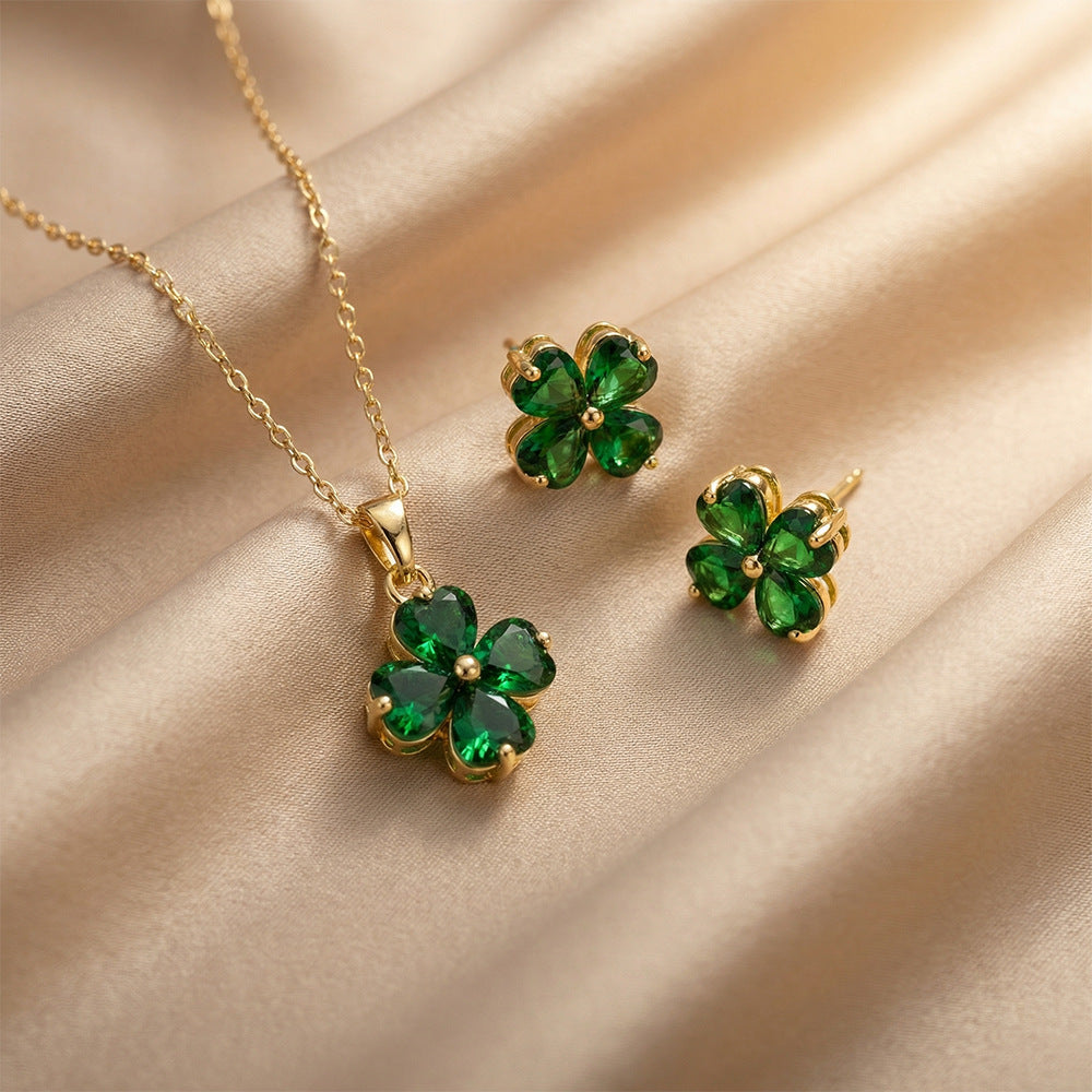 Women's Clover Light Luxury Fashion Clavicle Chain Jewelry Set