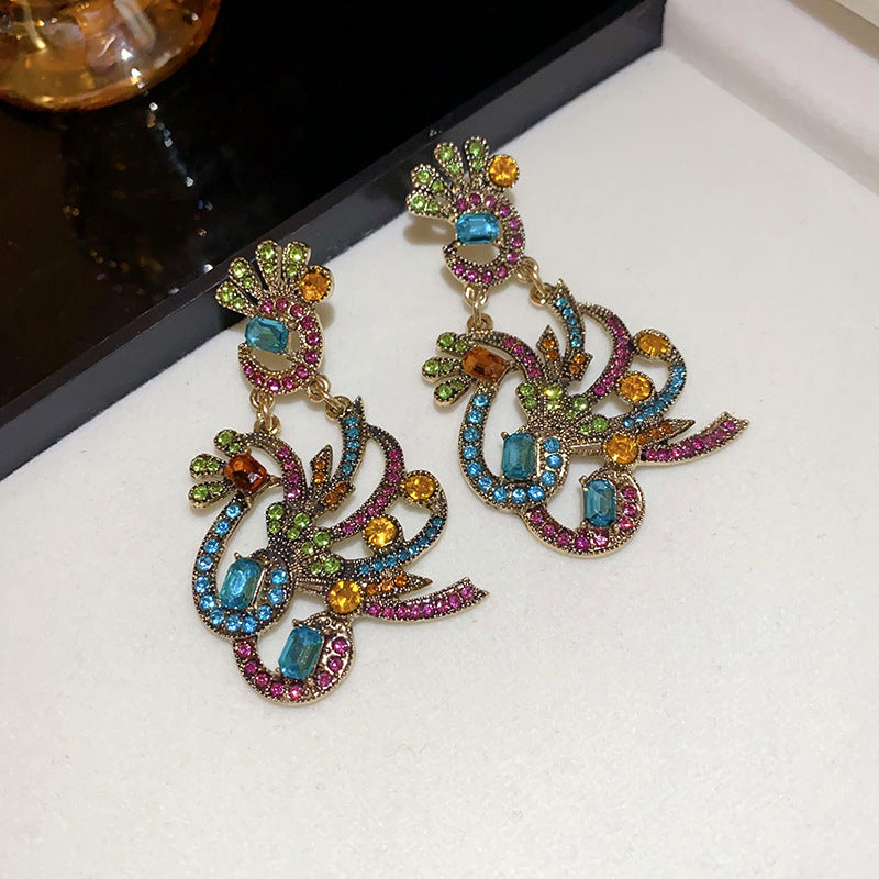 Women's Vintage Court Style Clavicle Chain Light Jewelry Set